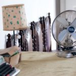 暑さ対策になる扇風機の使い方!ペットボトルや霧吹きの凄い効果って?