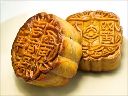 元祖中秋の名月！中秋節で月餅が中国で食べられる理由は？