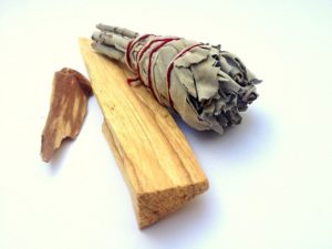 ホワイトセージスプレーの使い方が残念!効果120%アップのコツは?