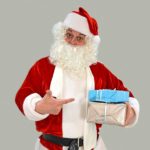 クリスマスリースを飾る意味は?素材にはありがたい理由が!